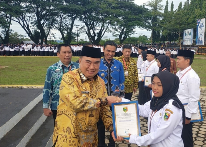 Kado Awal Tahun, 4.193 Honorer Pemkab Tanggamus Resmi Terima SK Pengangkatan PPPK Paruh Waktu