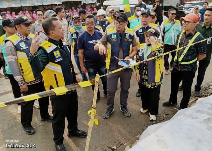 Bupati Riyanto Dampingi Gubernur Lampung Cek Perbaikan Jalan Pringsewu-Kalirejo