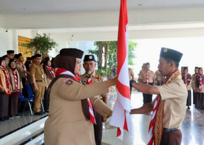 Umi Laila Lepas Kontingen Kwarcab Pringsewu Ikuti Jambore Nasional XII 