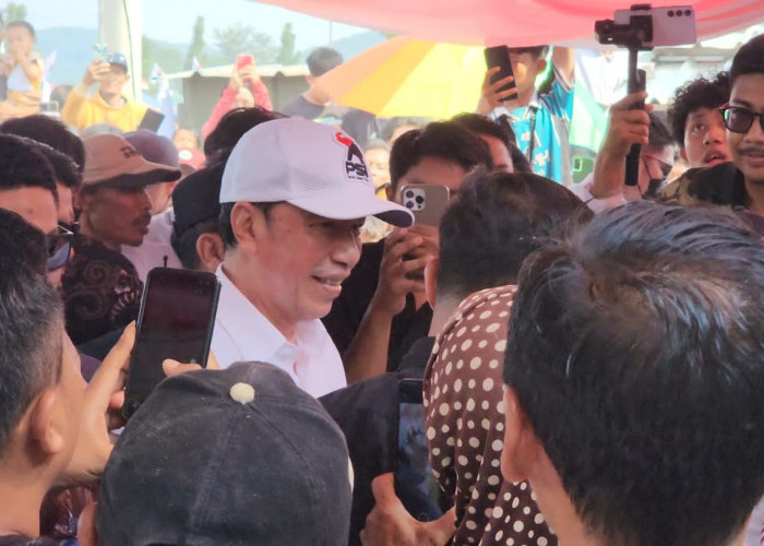 Kunjungan Jokowi ke Maliosewu Pringsewu Disambut Antusias Warga 
