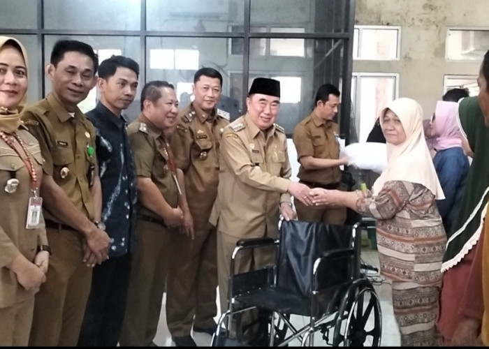 Ratusan Kelompok Rentan di Tanggamus Terima Bantuan 