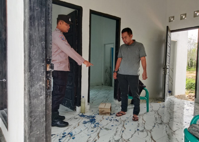 Rumah Diserang OTK, Ketua PWI Way Kanan Lapor Polisi