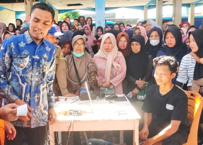 Wabup Tanggamus Buka Kegiatan Pasar Murah di Kota Agung