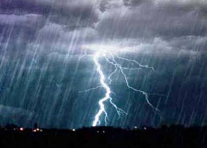 Peringatan Cuaca di Lampung 7 Juli 2023, Waspadai Potensi Hujan Petir pada Siang Hari