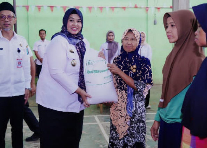 Pemkab Pringsewu Salurkan 21,63 Ton Beras untuk 721 Warga Banyuwangi