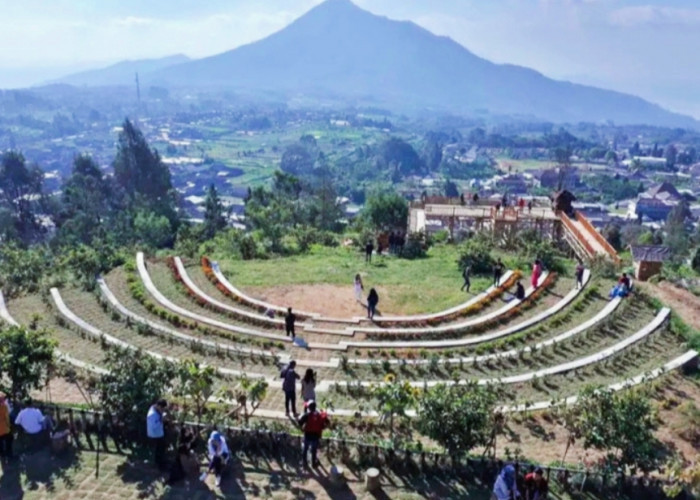5 Tempat Wisata Alam Populer dan Instagrammable di Salatiga Nomor 3 Bisa Foto dengan View 4 Gunung Berbeda