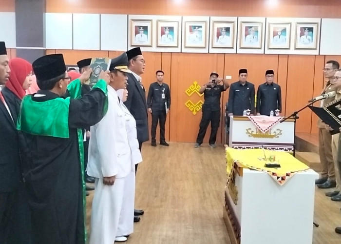 Bupati Tanggamus Lantik 12 Pejabat, Tekankan Integritas dan Pelayanan Prima