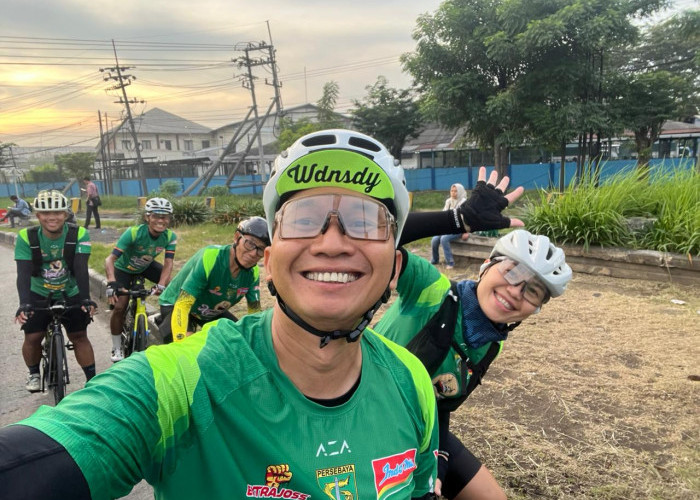 Gowes 821 Km Pasca Operasi Lutut, Azrul Ananda Menempuh Batas Baru Demi Persebaya