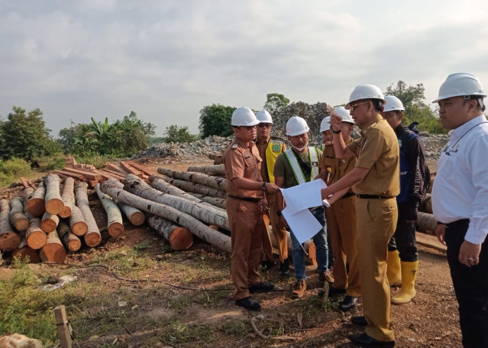 Pj. Bupati Pringsewu Harapkan Pembangunan Jembatan Way Bulukarto Tepat Waktu