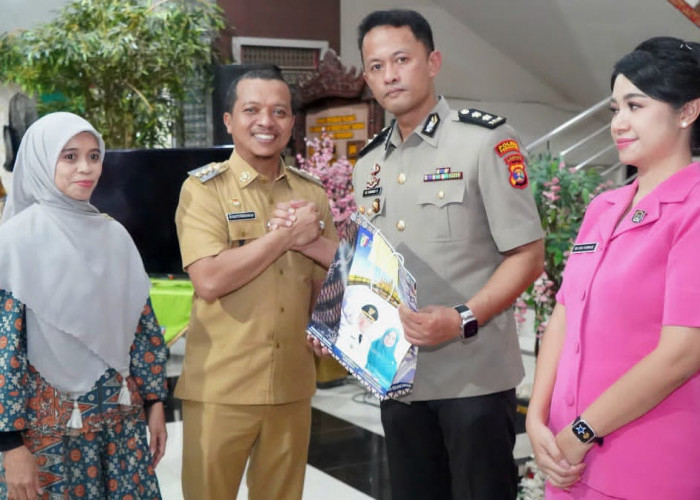 Pisah Sambut Kapolres Pringsewu Berlangsung Haru, Pemkab Siap Perkuat Sinergi dengan Kepemimpinan Baru