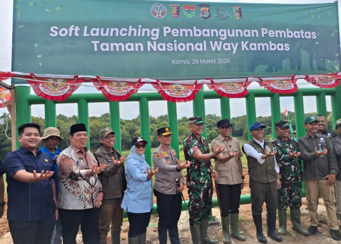 Bupati Lamtim Targetkan Konflik Gajah Nol pada 2026