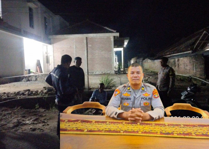 Cegah Aksi Pencurian, Polisi Ikut Membaur Ronda Malam di Ulubelu 