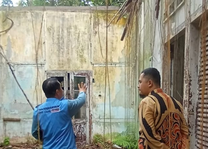 Relawan dan Pemprov Lampung Bersihkan Rumah Daswati Yang Jadi Sejarah Cikal Bakal Provinsi Lampung