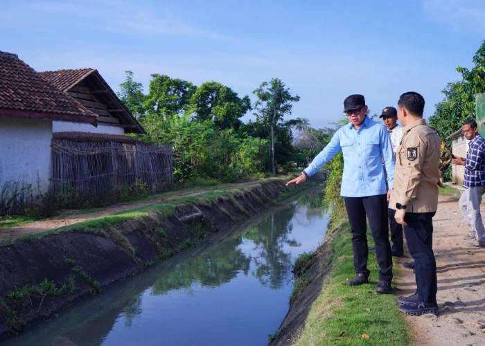 Wamendagri Kunker di Pringsewu Tinjau Saluran Irigasi 