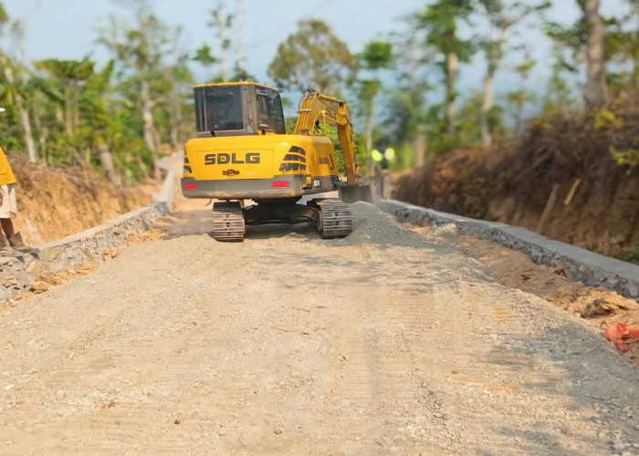 Jalan Ulu Semong–Petai Kayu Dibeton, Pemkab Tanggamus Gelontorkan Rp1,67 Miliar