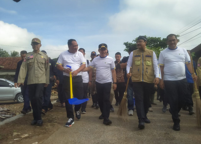 Mensos Gus Ipul Pimpin Kerja Bakti Serentak Nasional di Peringatan HKSN 2024 Pringsewu Lampung