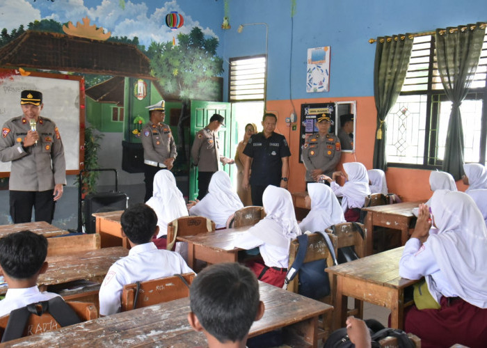 Kawal Program MBG, Wakapolres Pringsewu Tinjau Dapur Produksi hingga Sekolah