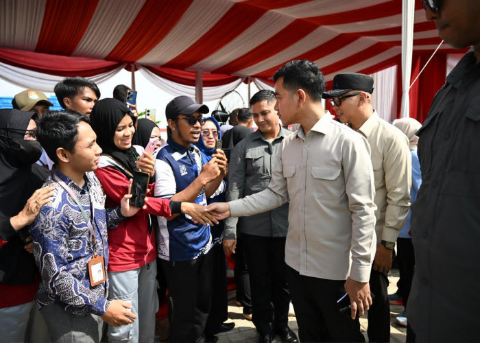 Ke Lamtim Wapres Gibran Tinjau Kampung Nelayan Merah Putih Margasari