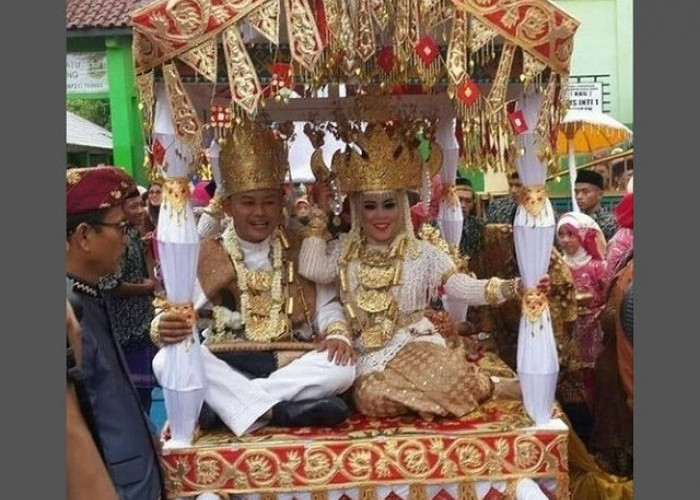 7 Tradisi Adat Unik Di Provinsi Lampung