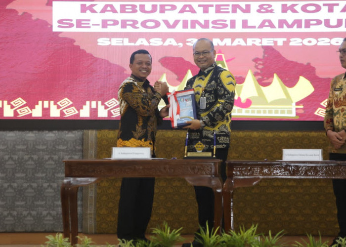 Bupati Pringsewu Serahkan LKPD 2025 ke BPK, Target Pertahankan Opini WTP