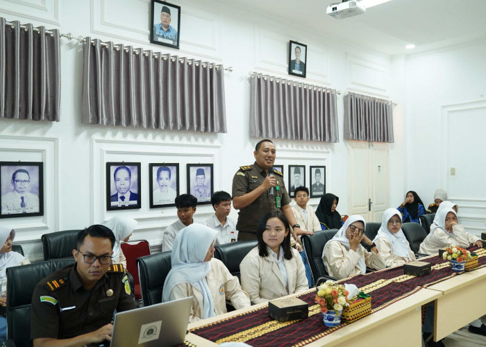 Jaksa Kejati Lampung Sambangi SMA YP Unila,  Tanamkan Kesadaran Hukum dan 4 Pilar Kebangsaan