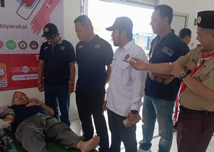 Karang Taruna dan PWI Pringsewu Kolaborasi Gelar Baksos Donor Darah