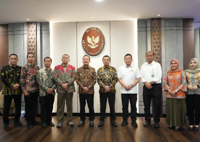 Bupati Pringsewu Jemput Bola ke KKP, Dorong Perikanan Air Tawar Jadi Motor Ekonomi Daerah