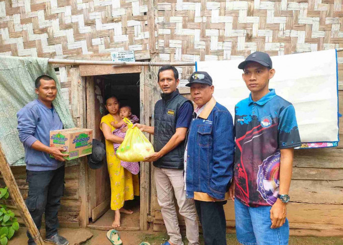 DPC Partai Gerindra Tanggamus Berikan Bantuan ke Warga Terdampak Banjir di Kecamatan Pugung