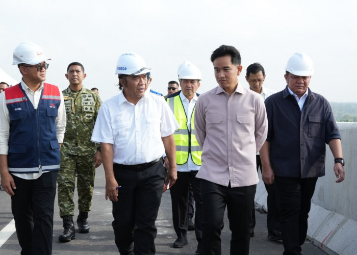 Wapres Gibran Tinjau Tol Palembang-Betung, Dorong Percepatan JTTS