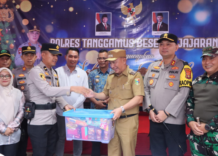 Bersama Kapolres Tanggamus, Pj Bupati Tanggamus Cek Pospam Ops Lilin Krakatau 2024