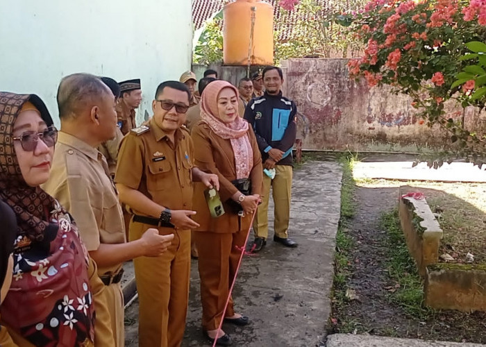 Sekretaris Disdik Tanggamus Kunjungi SMP 1 Muhammadiyah Gisting 