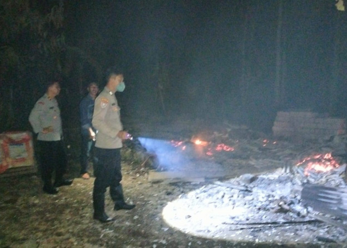 Rumah Panggung Nelayan di Tegineneng Ludes Terbakar, Kerugian Capai Rp20 Juta