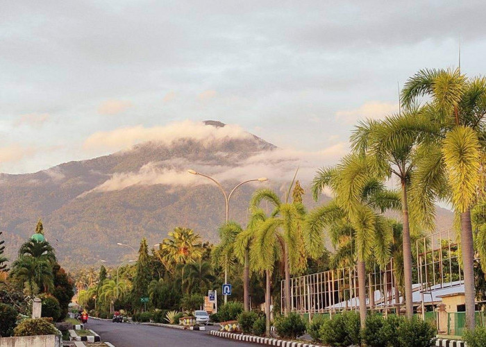 Lima Gunung di Provinsi Lampung Yang Menawarkan Pesona Keindahan