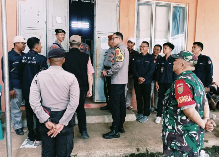 Kapolres Tanggamus Pantau Pelaksanaan Pleno PPK di Dua Kecamatan