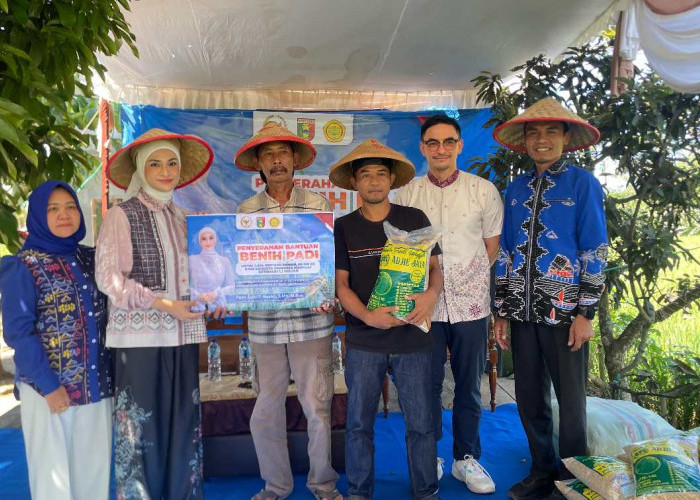 Wabup Agus Suranto Sambut Bantuan 198 Ton Benih Padi dari DPR RI untuk Ribuan Petani Tanggamus