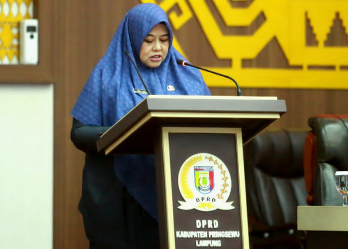 Wabup Pringsewu Sampaikan Jawaban Bupati atas Pandangan Fraksi terhadap Tiga Ranperda