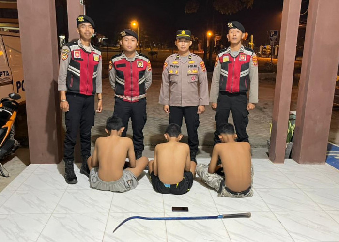 Polisi Gagalkan Tawuran Remaja di Pringsewu, Celurit dan Ponsel Diamankan