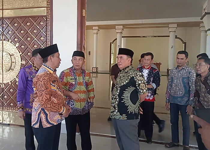 Didampingi Pj Bupati, Saleh Asnawi dan Agus Suranto Kunjungi Sejumlah Fasilitas Pemkab Tanggamus 