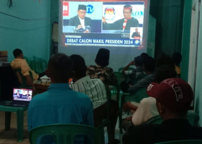 Relawan AMIN di Kabupaten Tanggamus Nobar Debat Cawapres 2024 