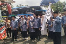 Tangis Haru Iringi Keberangkatan 249 Jamaah Haji Tanggamus ke Tanah Suci