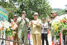 Pangdam XXI/Radin Inten, dan Bupati Tanggamus Resmikan Jembatan Gantung Way Umbar