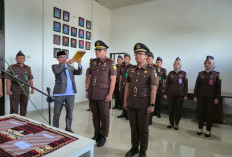 Kajari Tanggamus Lantik Kacabjari Talangpadang, Tegaskan Integritas Tanpa Toleransi