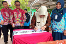 Umi Laila Apresiasi Pembelajaran Berbasis Lingkungan di SMAN 2 Pringsewu 