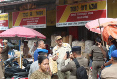 Kasatpol PP Tanggamus: Jaga Kenyamanan, Jangan Berjualan di Bahu Jalan!