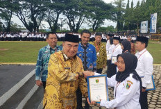Kado Awal Tahun, 4.193 Honorer Pemkab Tanggamus Resmi Terima SK Pengangkatan PPPK Paruh Waktu