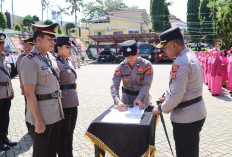 Kapolres Tanggamus Pimpin Sertijab Sejumlah Pejabat Utama dan Kapolsek Jajaran