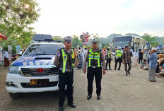 Polres Pringsewu Kerahkan Ratusan Personel Kawal Keberangkatan Jamaah Haji