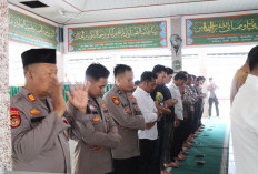 Polres Tanggamus Gelar Shalat Ghaib untuk Bripka Anumerta Arya Supena yang Gugur Saat Bertugas