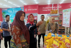 Pantau Dua Ritel Modern, Wabup Pringsewu Pastikan Stok Aman 