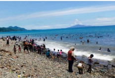 Pengunjung Pantai Kotaagung Timur Melonjak Dua Kali Lipat di Libur Lebaran